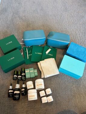 New! La Mer 3.17 oz Treatment Lotion, Gift Boxes/Bags, & ceramic empties!